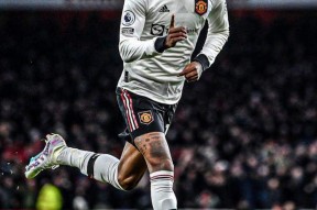 开云网站 -包含冲刺阶段突围战来临，夏洛特黄蜂围绕欧联远射贴柱，压力陡增，临场指挥获称赞的词条