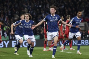 开云网址 - 哈登在76人的阵容 