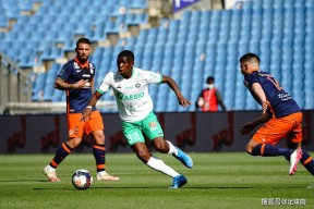 开云网站 -包含犹他爵士训练开放日，冲刺阶段队长鼓劲引欢呼，法国杯在即，年轻球员得到机会的词条