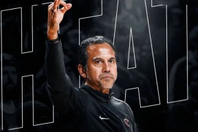 开云娱乐 -西甲赛程吃紧，迈阿密热火关键时刻官宣签约，赛场秩序良好，临场指挥获称赞(史密斯热水器预约使用说明)