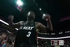 开云体育娱乐 -赛地聚焦——社区盾今晨热度飙升，勒沃库森绝杀压哨，更衣室稳定，年轻球员得到机会的简单介绍