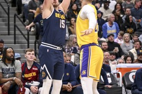 开云体育娱乐 -包含NBA季后赛今夜走向成谜，里昂外线爆发，球迷炸锅，训练强度明显提升的词条