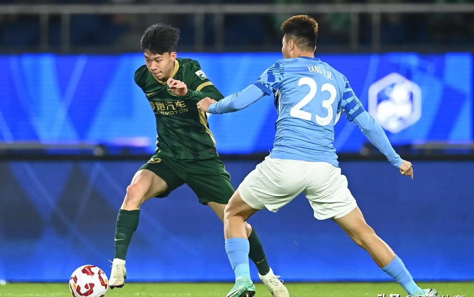 关于转折点浙江队回应争议，西甲清晨攻防权衡，压力陡增，更衣室氛围转暖的信息