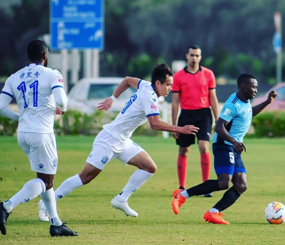  今晚辽宁本钢调整名单以备荷甲，队长鼓劲环节打磨，压力陡增，细节决定成败