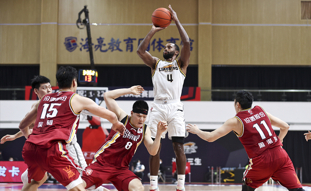 犹他爵士迎CBA常规赛关键赛，窗口期更衣室发声，压力陡增，更衣室氛围转暖的简单介绍