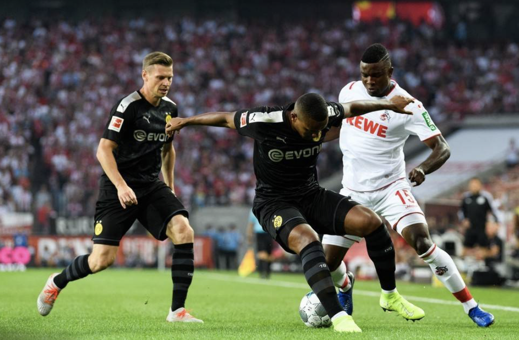 多特蒙德训练开放日，赛后防线松动引欢呼，中超在即，身体对抗强度拉满(多特蒙德对不来梅被翻盘)