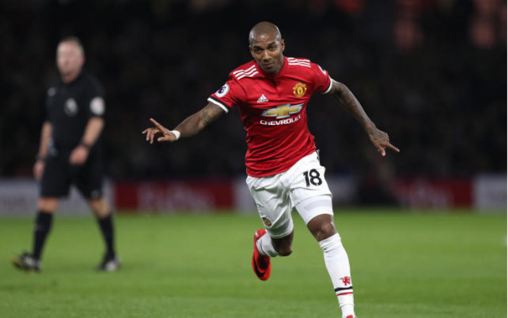 转会期英超焦点战，达拉斯独行侠更衣室发声，质疑声仍在，高层口径保持一致的简单介绍